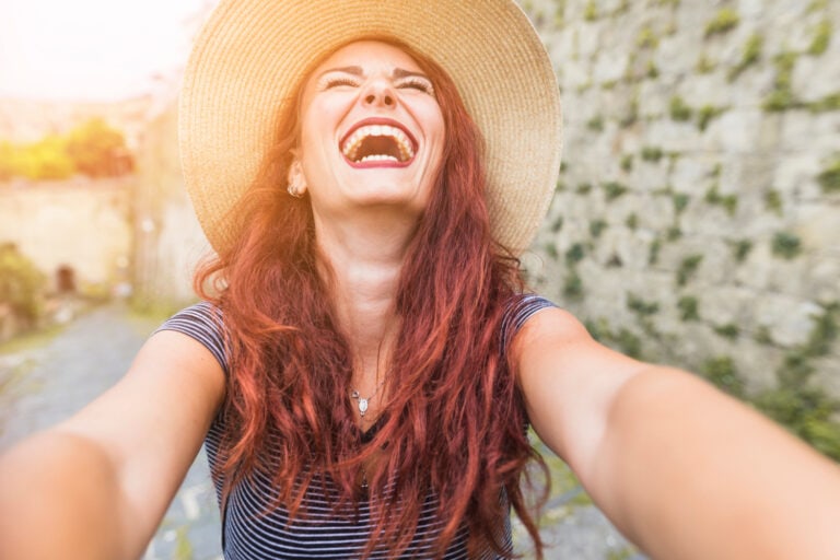 Cambia tu perspectiva: 5 formas sencillas de llenar tu reserva de felicidad